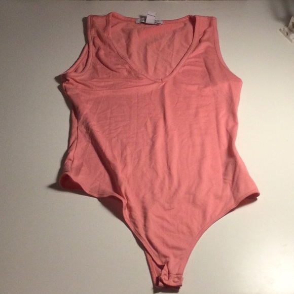 Three tank top body suits - Picture 2 of 4
